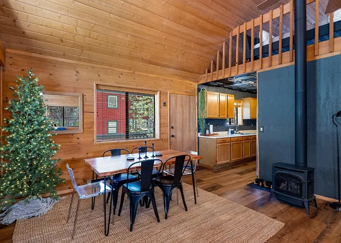 Villa Stylish Cozy Retreat In Munds Park