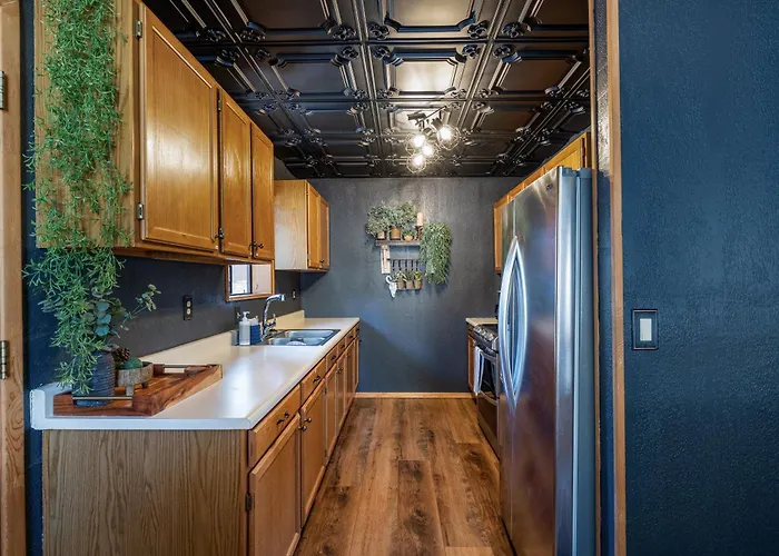 Villa Stylish Cozy Retreat In
