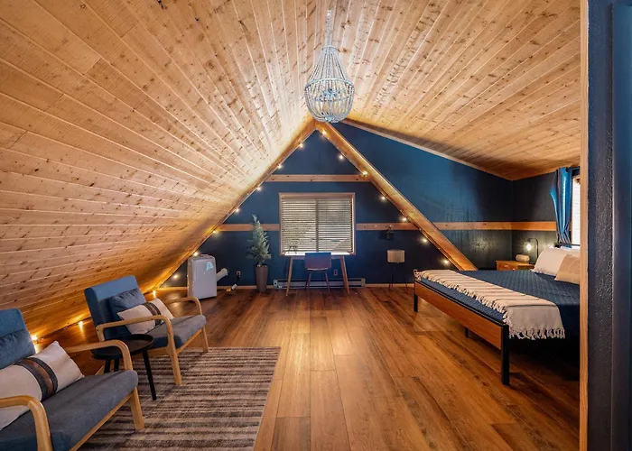 Villa Stylish Cozy Retreat In