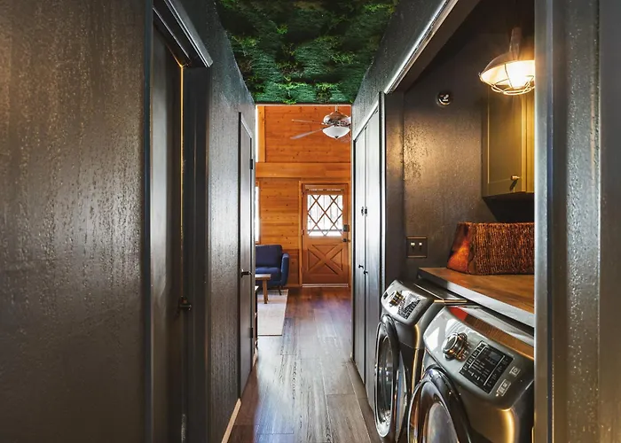 Villa Stylish Cozy Retreat In
